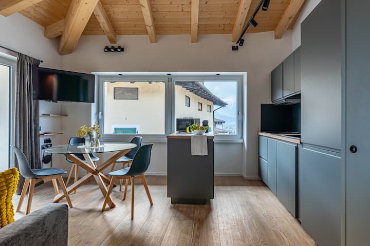 Alpine Lodge Grey Di Tss - Il Fascino Del Centro - Levico Terme