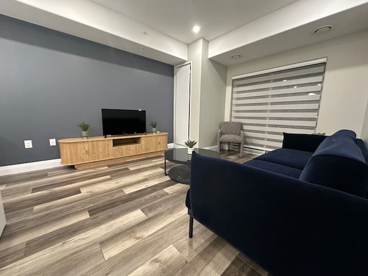 Clean And Comfortable Executive Retreat - Niagara Falls