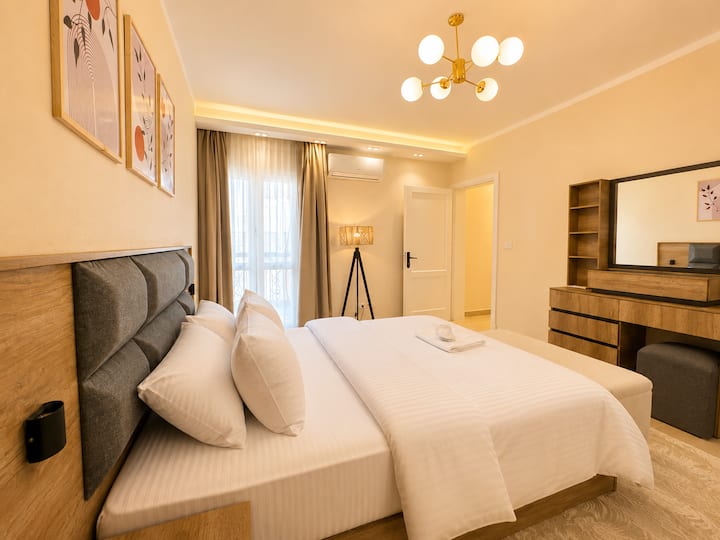 Neo Perfect 2 BDR In Rehab City: Bedroom 1