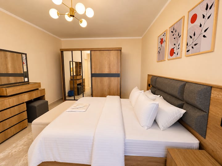 Neo Perfect 2 BDR In Rehab City: Bedroom 1