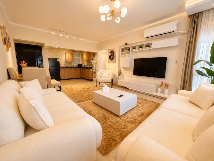 Neo Perfect 2 BDR In Rehab City: Living room