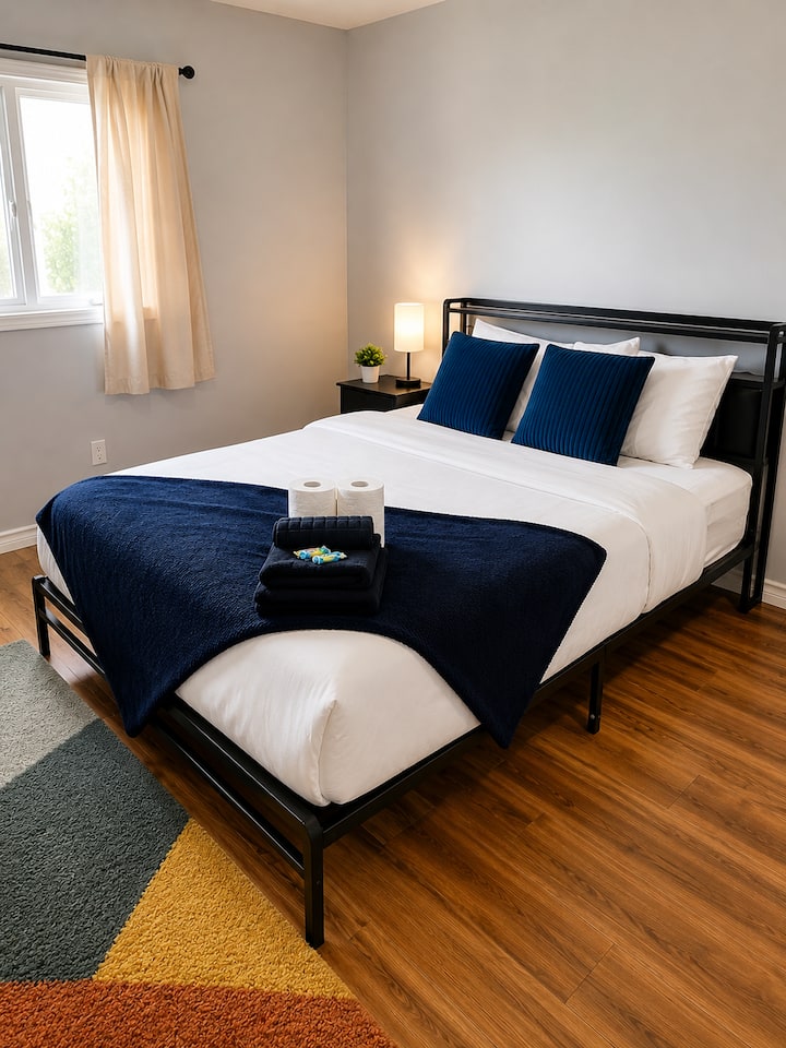 Large Private Room Workspace Wifi St. Catharines - États-Unis