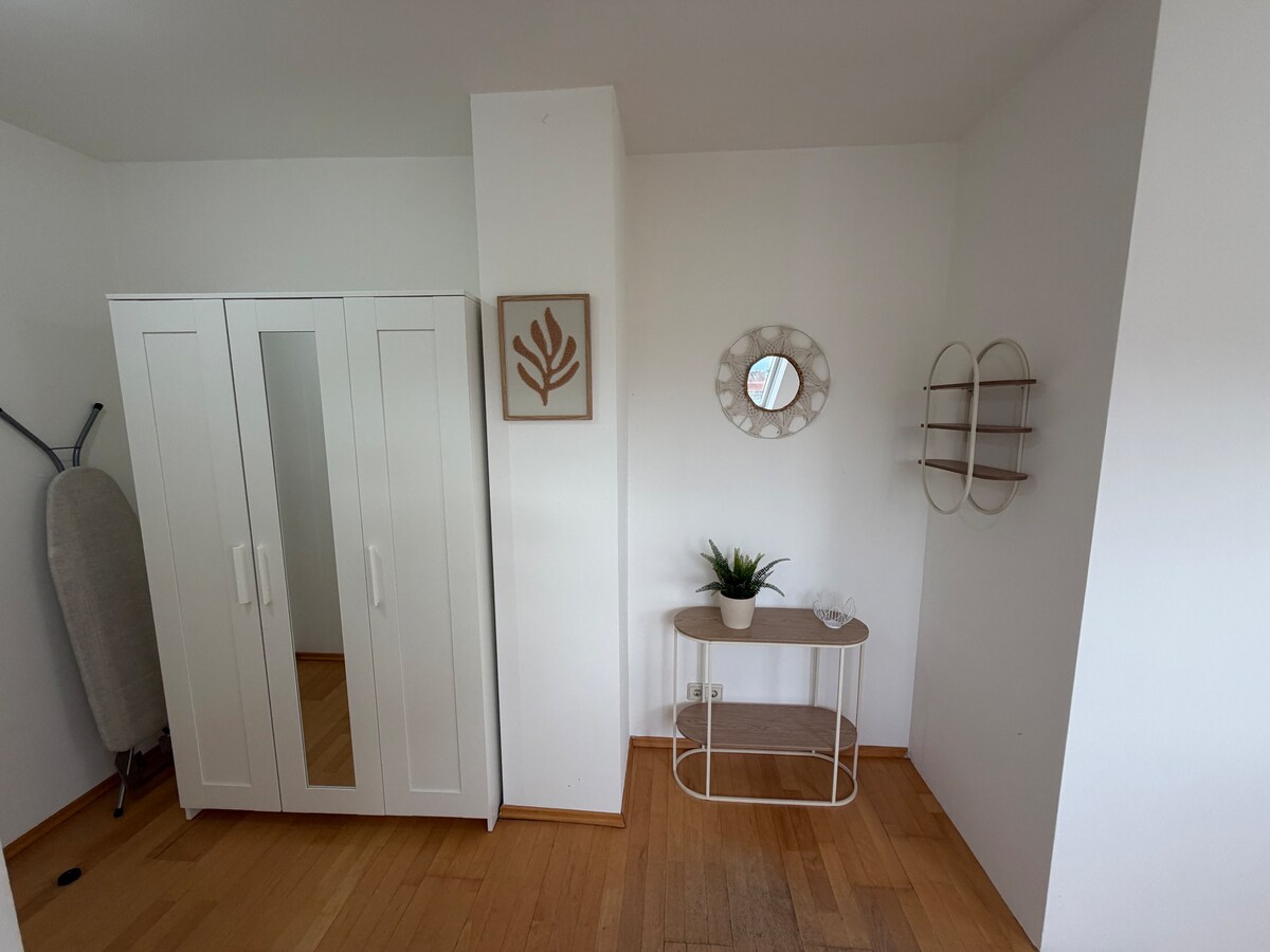 Apartment for 6 people - near FRA airport