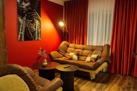 Popular Airbnb listing: City Break Apartments Craiova in Craiova