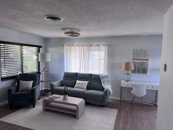 Charming 2 Bedroom 2 Bath Cottage In Jensen Beach - Jensen Beach, FL