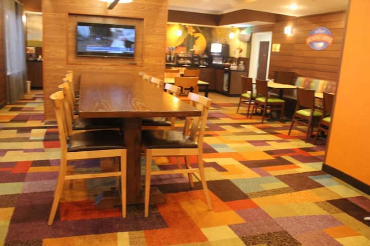A Great Stay In Chambersburg With Beautiful Rooms! - Chambersburg, PA