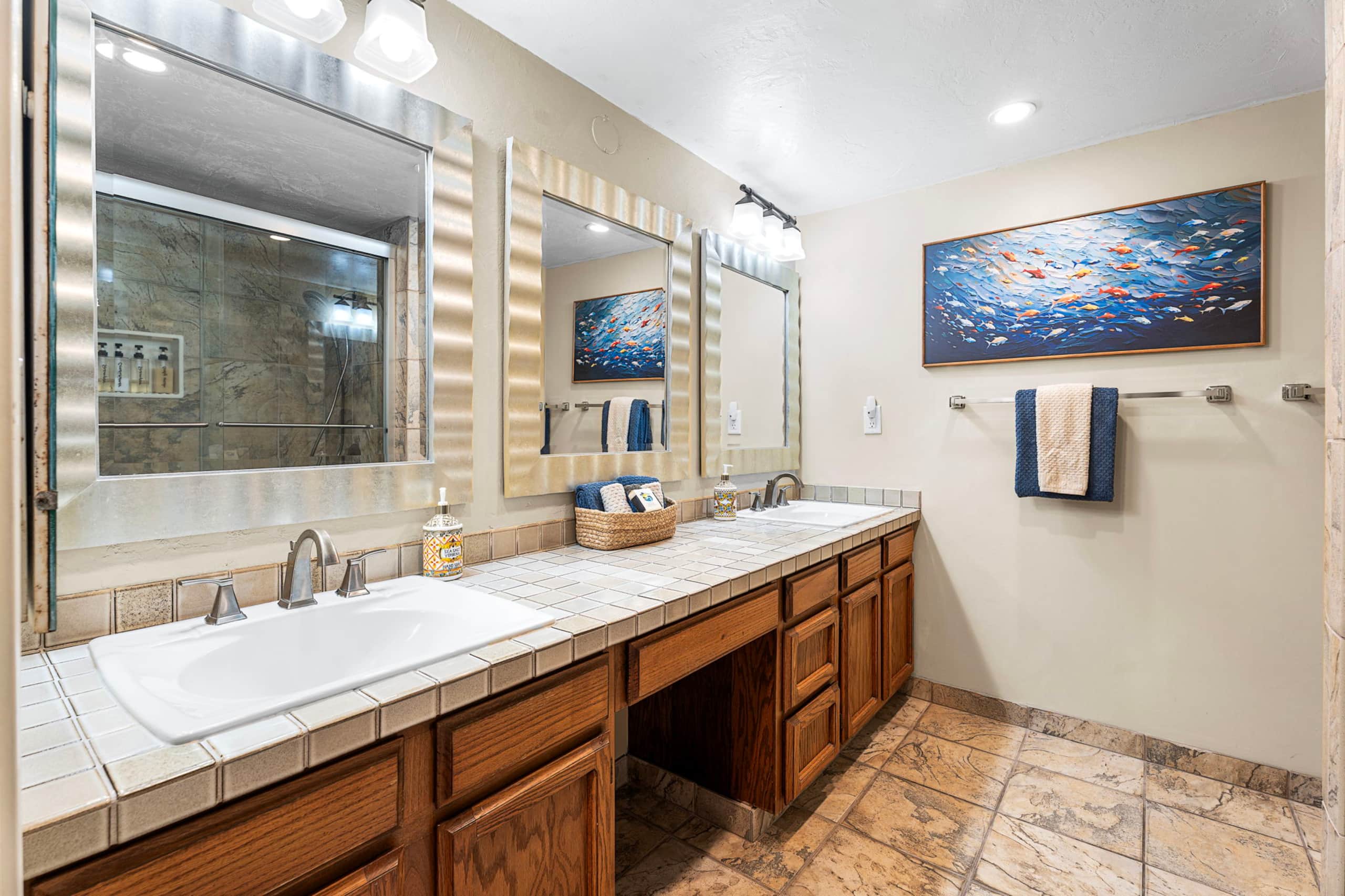 Fabulous Oceanview 2/2 Condo w/Central A/C In Kona - Image 12