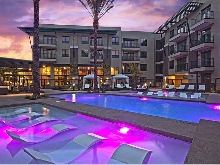 Luxury Apartment In Old Town Scottsdale - 스코츠데일