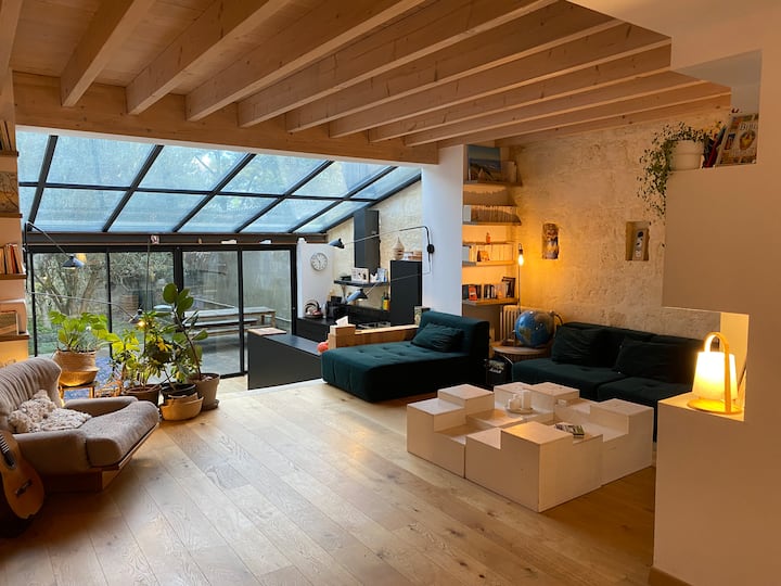 Maison Lumineuse En Pierre Avec Jardin - Bordeaux