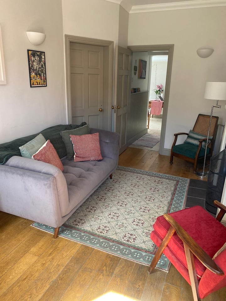 Charming Stoneybatter Cottage - Dublin Airport (DUB)