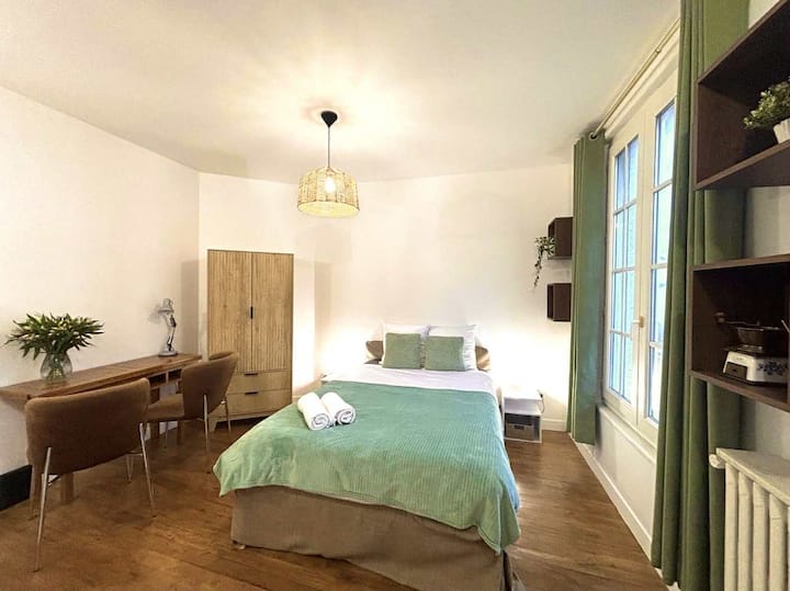 Logement Entier : Appartement - Villejuif, France - Île-de-France