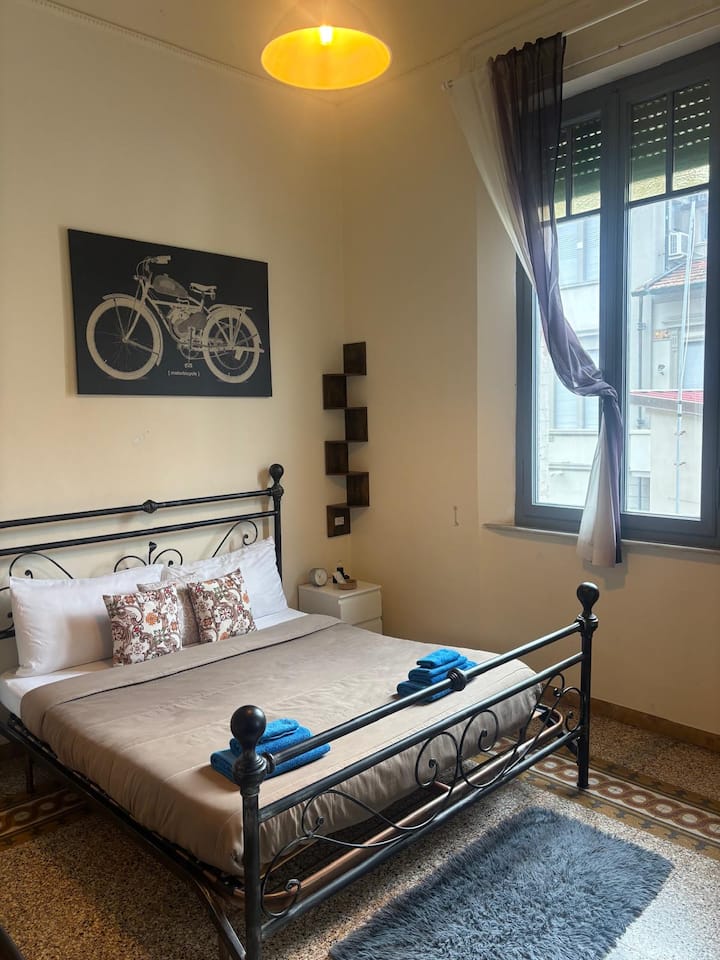 Leaning Tower Room (With En Suite Bathroom) - Pise