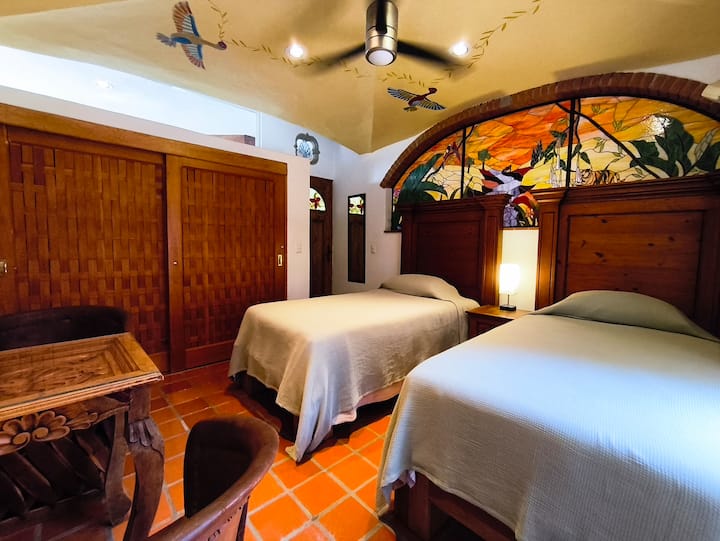 Schlafzimmer 9