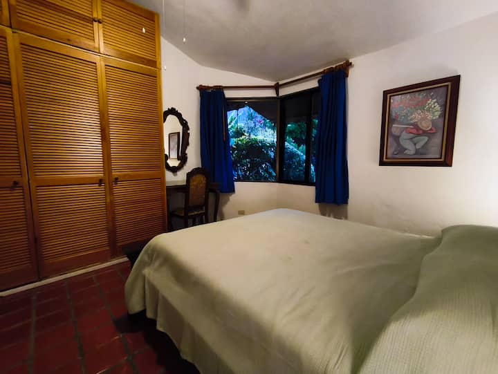 Schlafzimmer 2