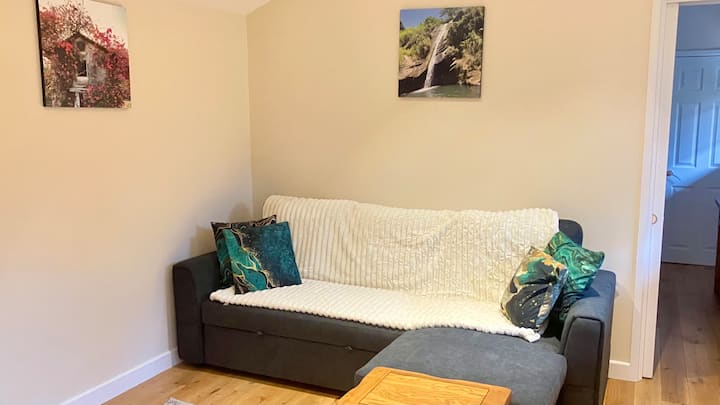 Small Cosy Rural Home With Simple Comforts. - Gloucestershire