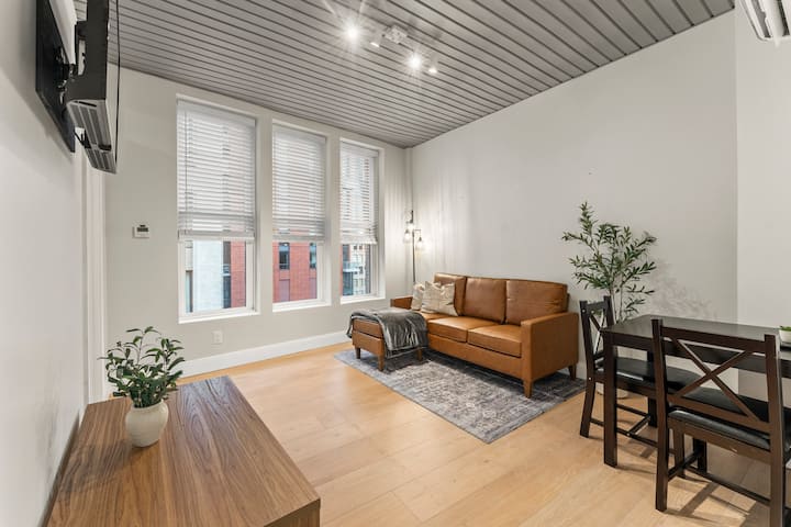 704c New Downtown Boston King Bed City Views By T - North End - Boston