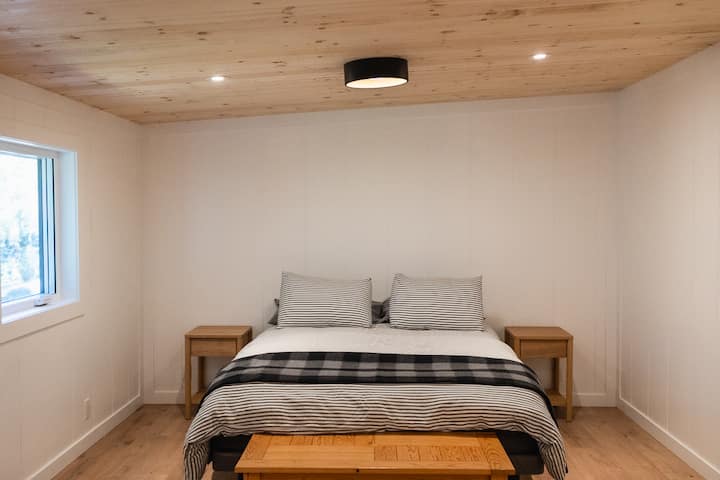 All Summer Golf Getaway Cabin Near Duntroon - Creemore