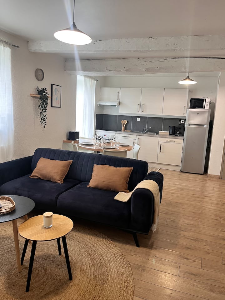 Appartement T3 Lumineux - Centre-ville - Parking - Dol-de-Bretagne