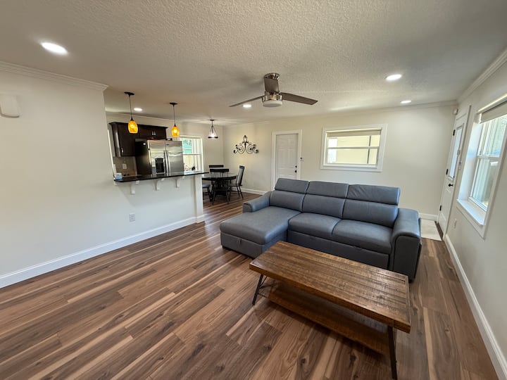 Modern 2-bedroom Ocoee Getaway, Central Fl Access! - Ocoee, FL