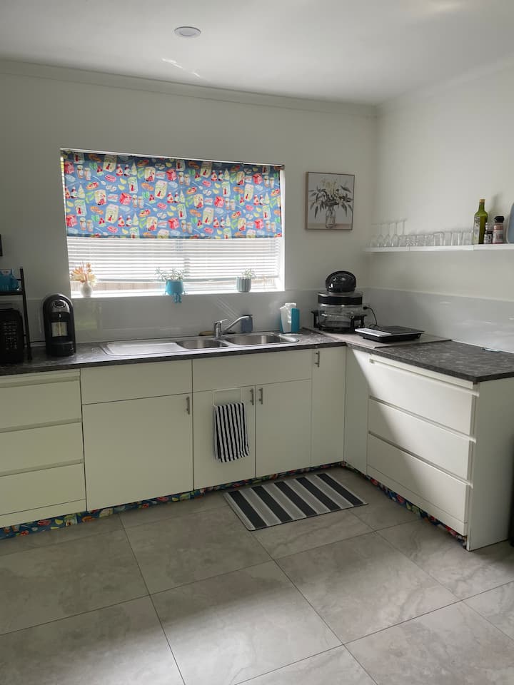 Casa Blue Guesthouse In Toormina - Coffs Harbour