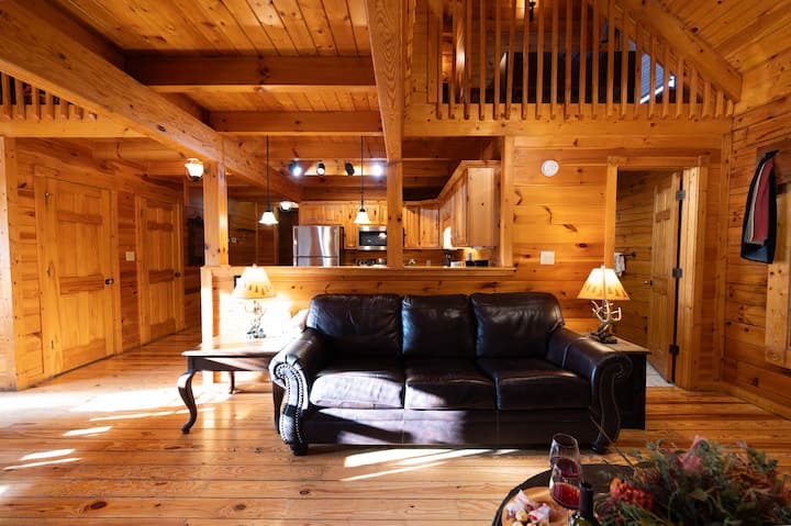 1br & Loft/game Room/hot-tub/minutes To Gatlinburg - Gatlinburg, TN