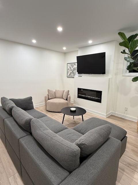 Top performing Airbnb: Flora House - Centretown 3Bds, 2Bthrms, 2Prkng in Somerset