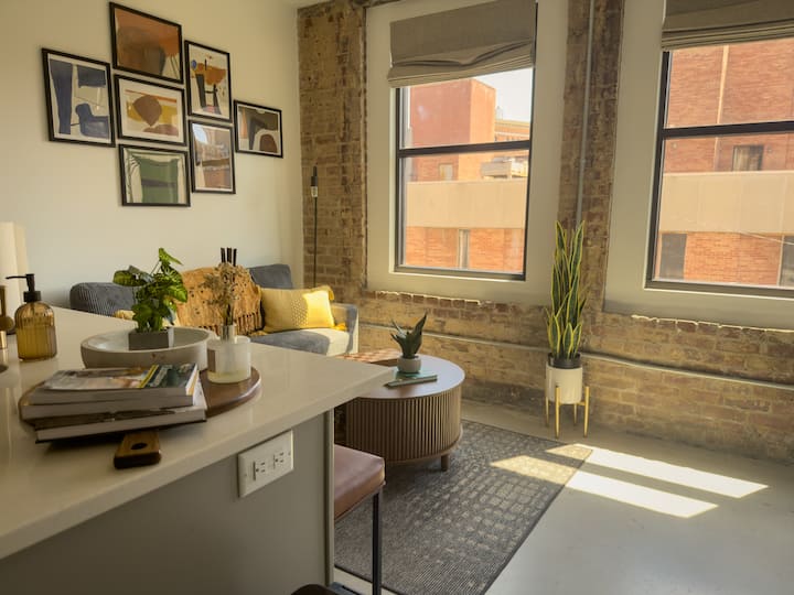 Luxury 1br At Historic Park Hotel | Downtown - Chattanooga, TN