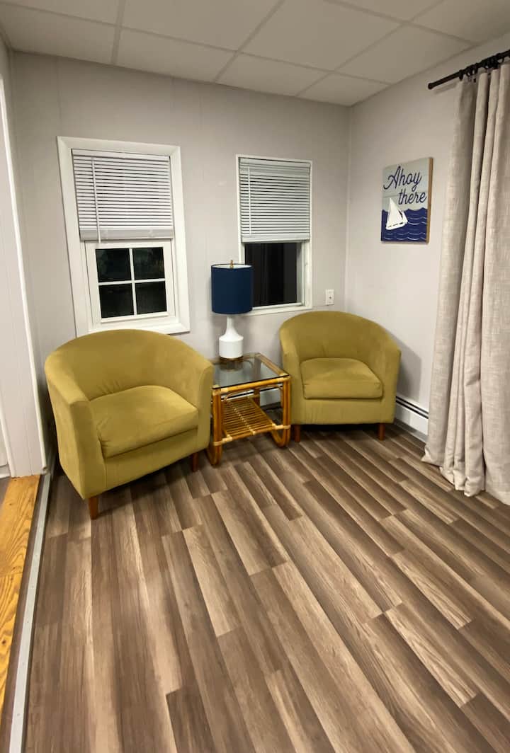 Seaside Park 3br (Unit B) | 7 Houses To Beach - Toms River, NJ