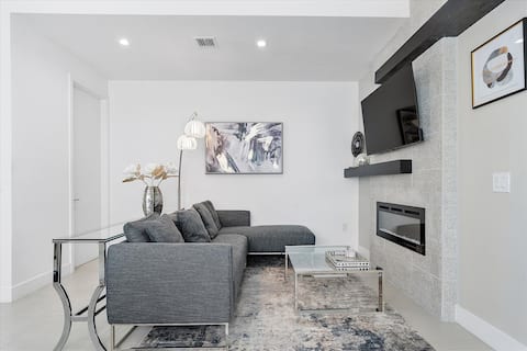 Successful Airbnb property: Miami Luxury 4BR Oasis w/ Private Pool & Patio in Douglas Park