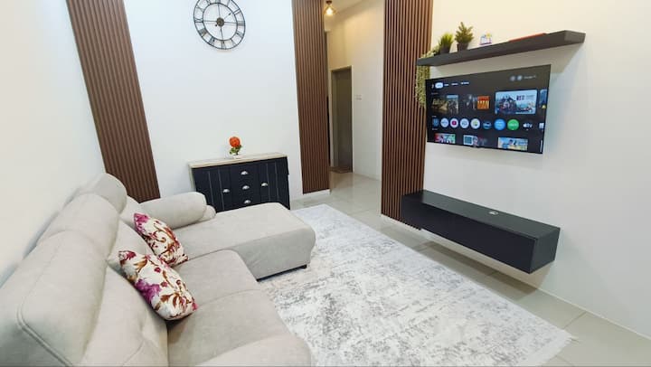 Homestay Aufa Taman Ara Suria (Muslim Only) - Padang Serai