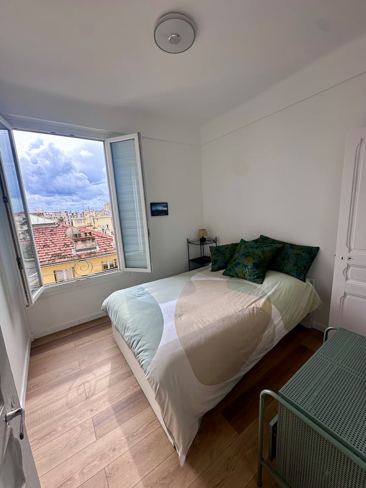 Appartement Lumineux Entièrement Rénové - Nicea