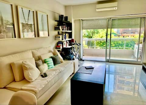 Popular Airbnb listing: Premium Apartment · Balcony & Private Garage in Villa Urquiza