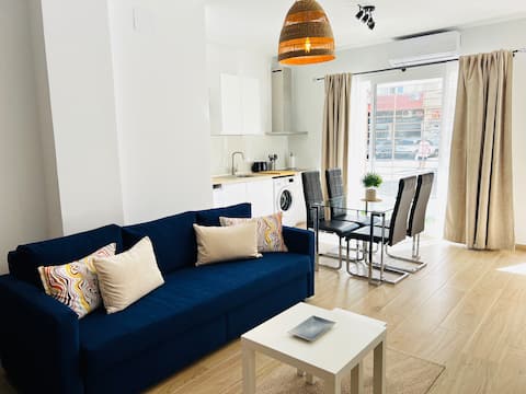Airbnb con mejor rendimiento: Apartamento Héroe de Sostoa. Train station and Pl... en Jardín De La Abadía