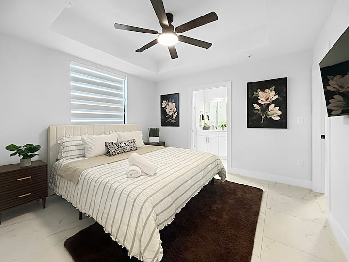 Cozy & Spacious Walking Distance To Rotary Park - Sanibel, FL