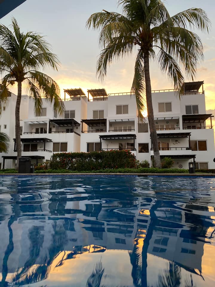 Ocean Front Paradise
Villa El Muelle - Monterrico