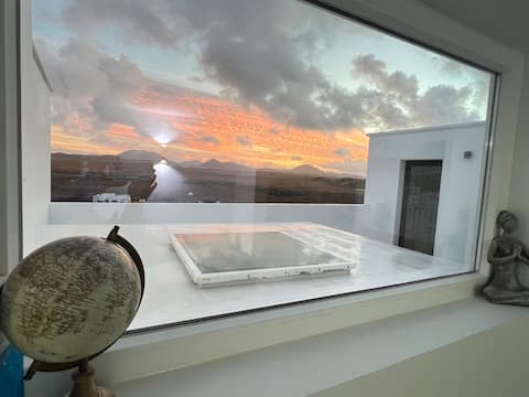 Successful Airbnb property: Gratitude. A charming refuge. in Teguise