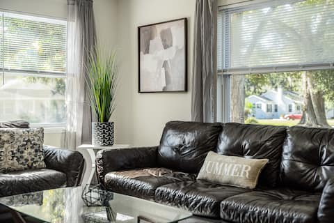 Top performing Airbnb: Young Place Oasis: Pool Retreat in Downtown Lkld in Lakeland