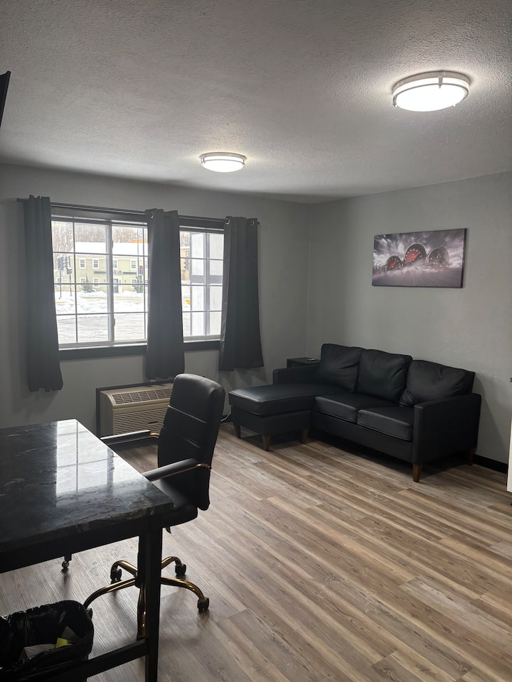 New Luxury Hotel In The Heart Of Downtown Plymouth - Elkhart Lake, WI