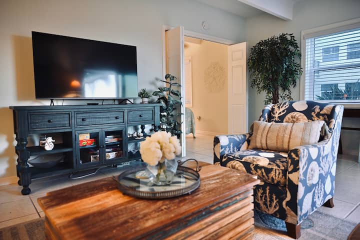 Stunning Oceanfront Condo In Vero Beach, Florida! - Vero Beach, FL