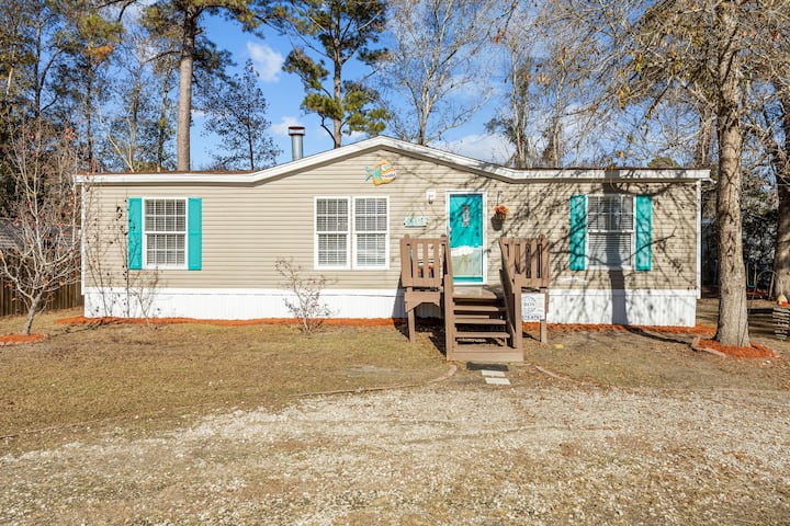 Go Fish - Lovely Off Island Pet Friendly Home! - Holden Beach, NC