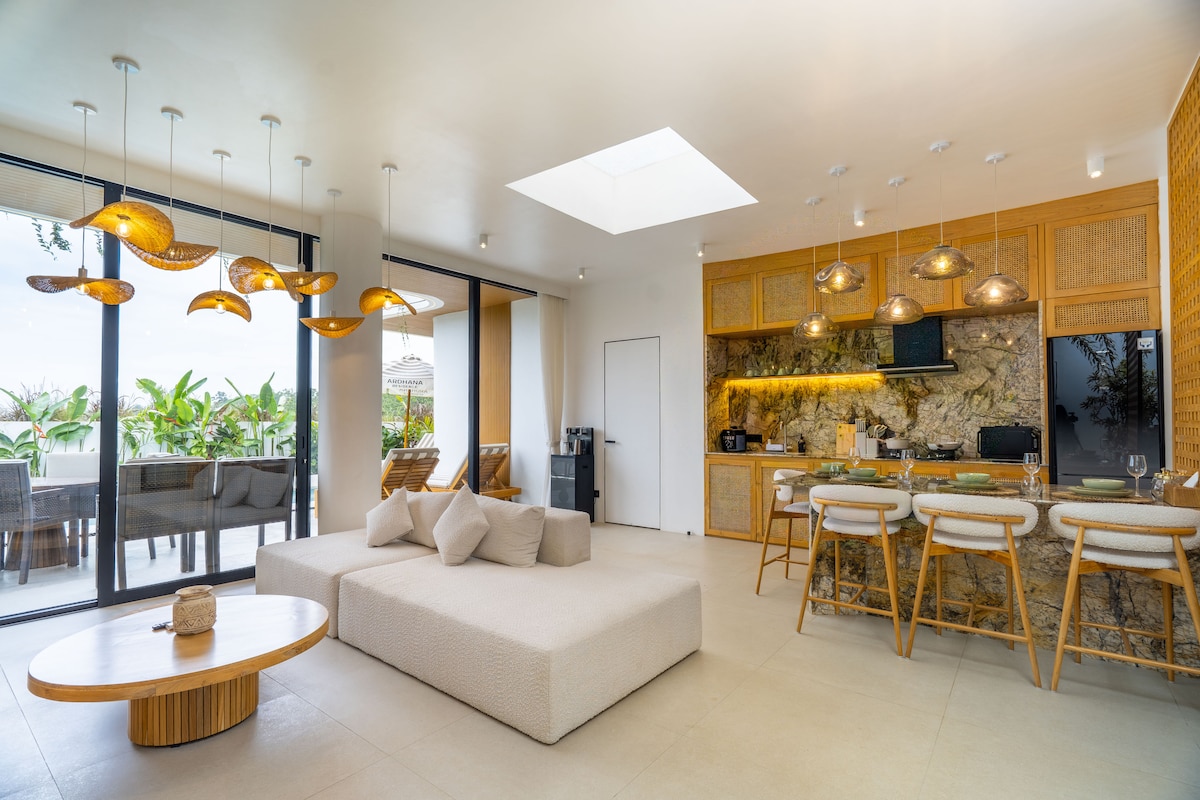 Villa in South Kuta · ★5.0 · 3 bedrooms · 3 beds · 3.5 private baths, συγκρίσιμο Airbnb