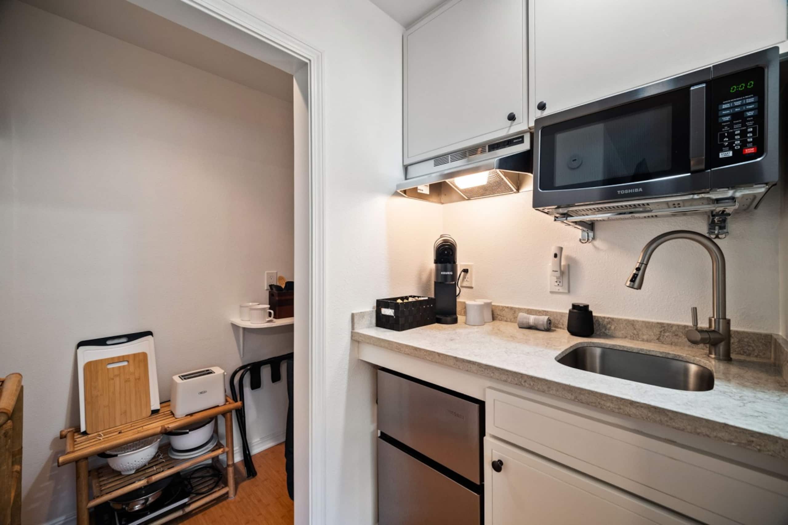 New! Studio Suite with Pool by Beach with AC - Photo 26
