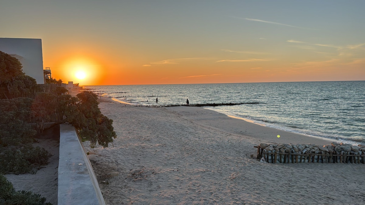 Top Airbnb: Oceanfront Casita, Pool, Beach side Fire pit, king en Chuburná