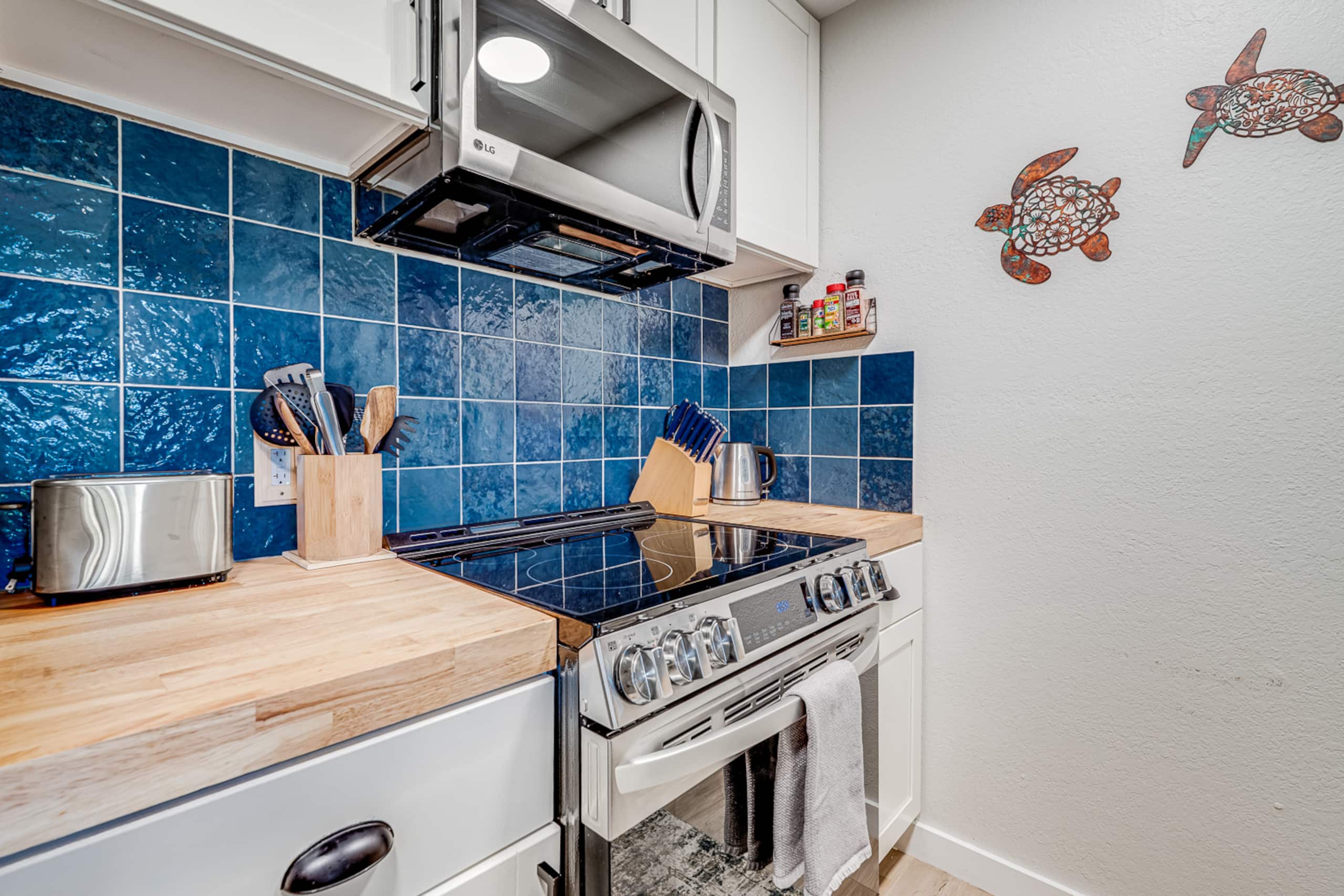Condo in Kihei · ★4.89 · 1 bedroom · 1 bed · 1 bath - Image 9