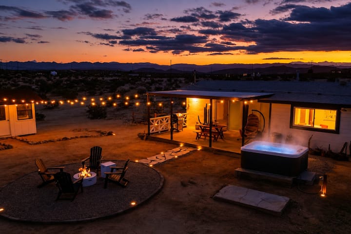 Friendship House | 5 Acres | Secluded | Hot Tub - Twentynine Palms, CA