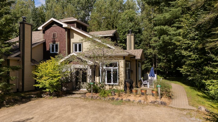 Serene 3-bedroom Chalet In Mont-tremblant - Mont-Tremblant