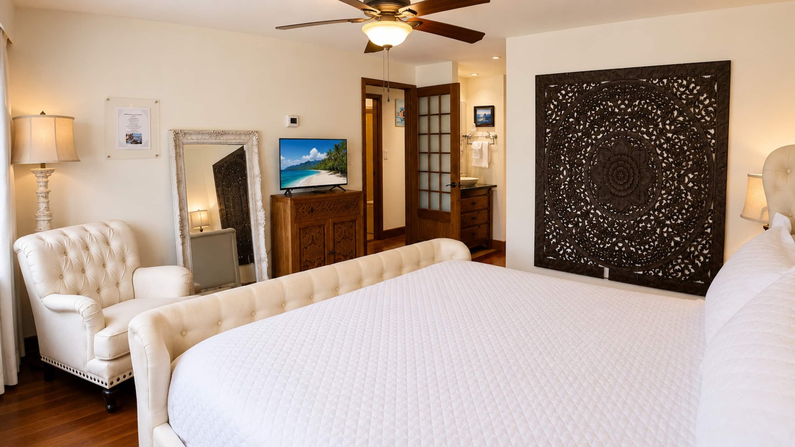 OCEANFRONT, Prestigiously REMODELED Chic Condo** - Image 18