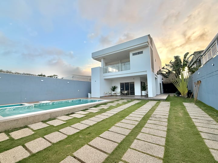 Madison Beach House – Santa Veronica