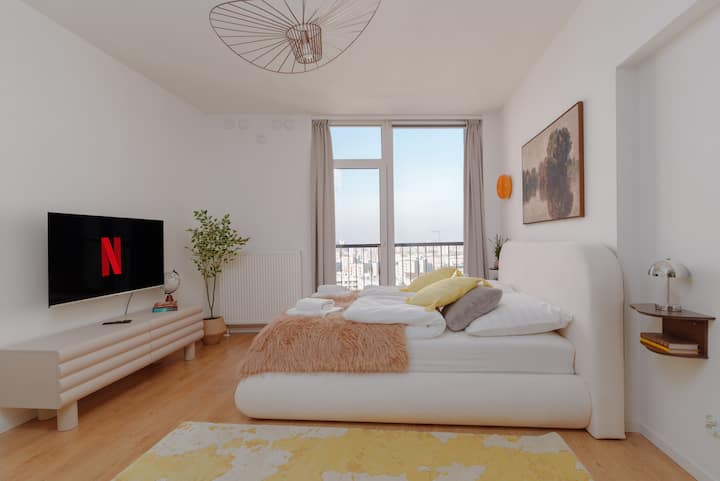 The Waw #59 17st Floor | View Browary Warszawskie - Varsovia