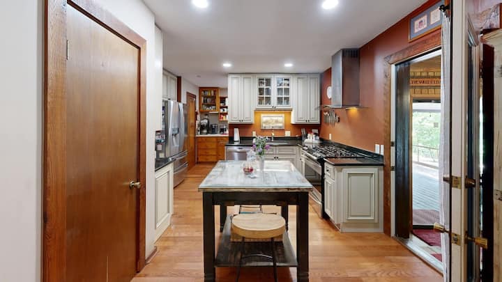 ​The Dodi Ranch: Main Cabin On 6 Acres - Providence Canyon State Park, Lumpkin